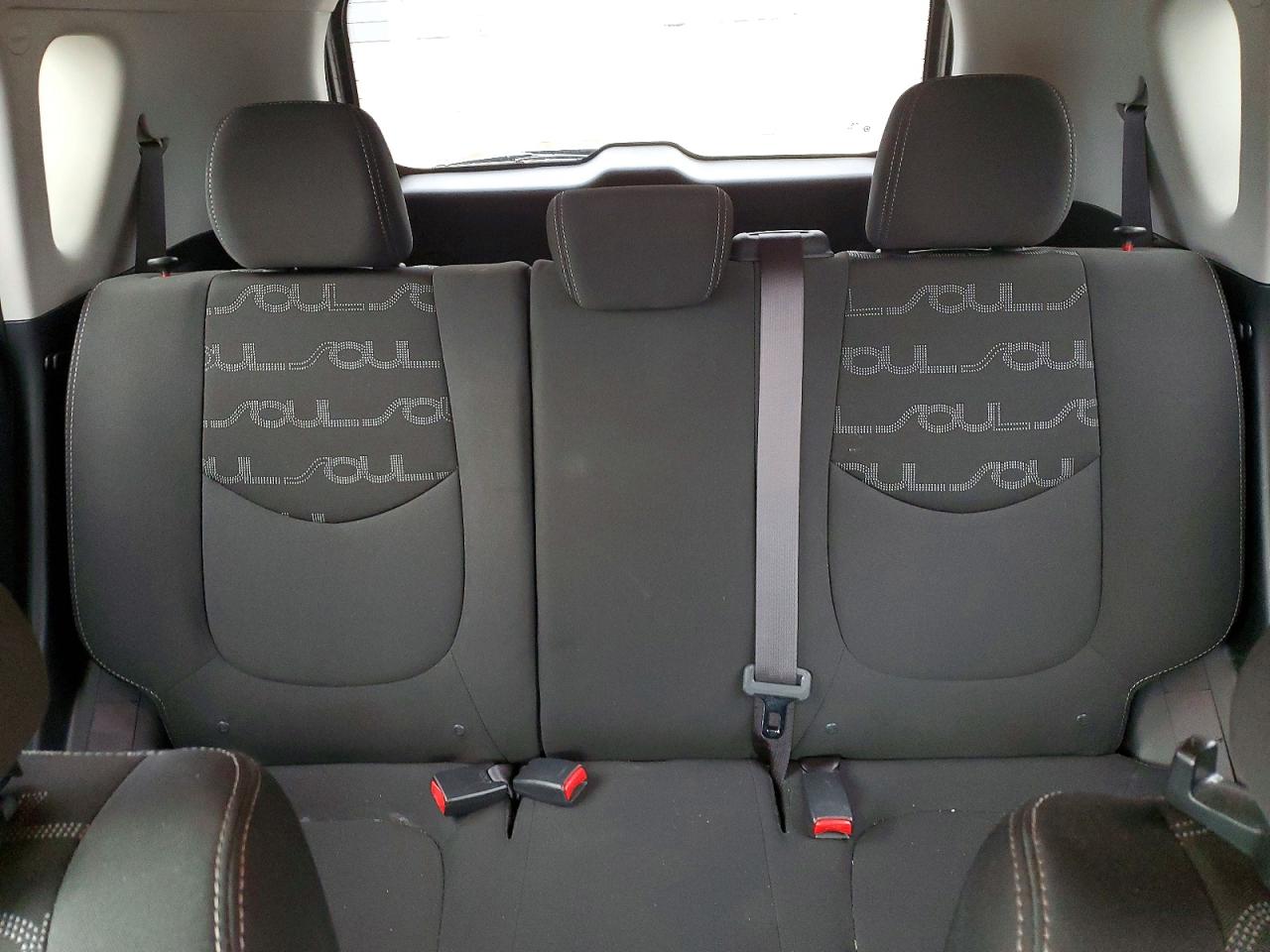 2013 KIA SOUL + photo 19