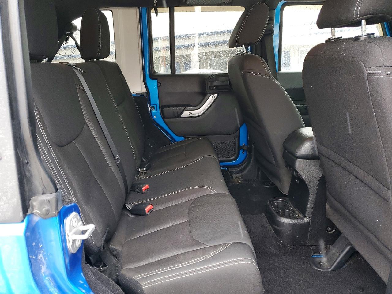 2015 JEEP WRANGLER UNLIMITED SAHARA photo 19