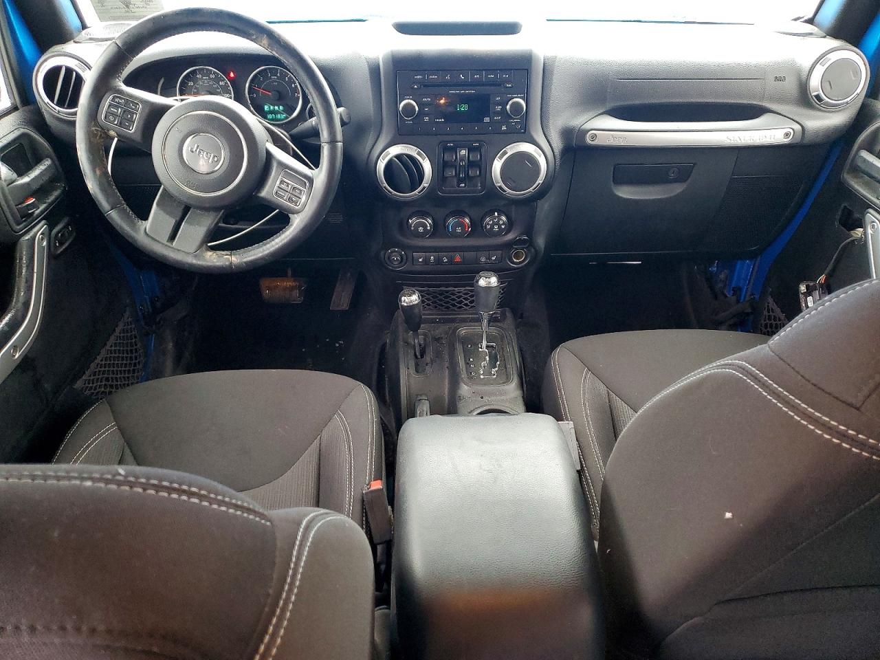 2015 JEEP WRANGLER UNLIMITED SAHARA photo 15