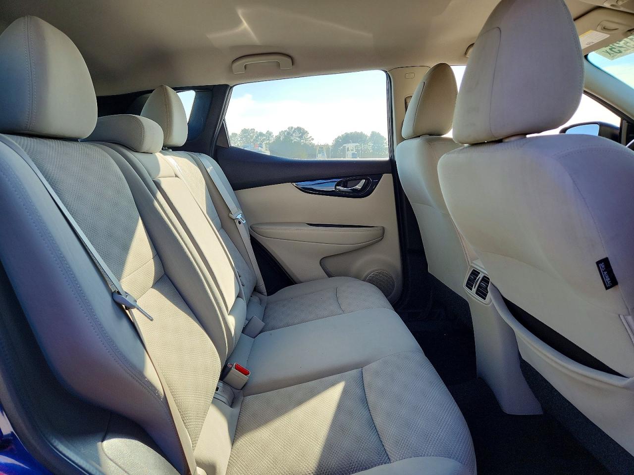 2019 NISSAN ROGUE SPORT S photo 31