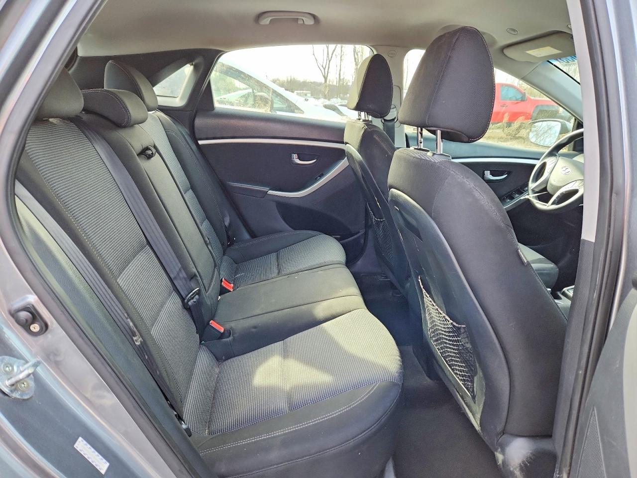 2016 HYUNDAI ELANTRA GT photo 10
