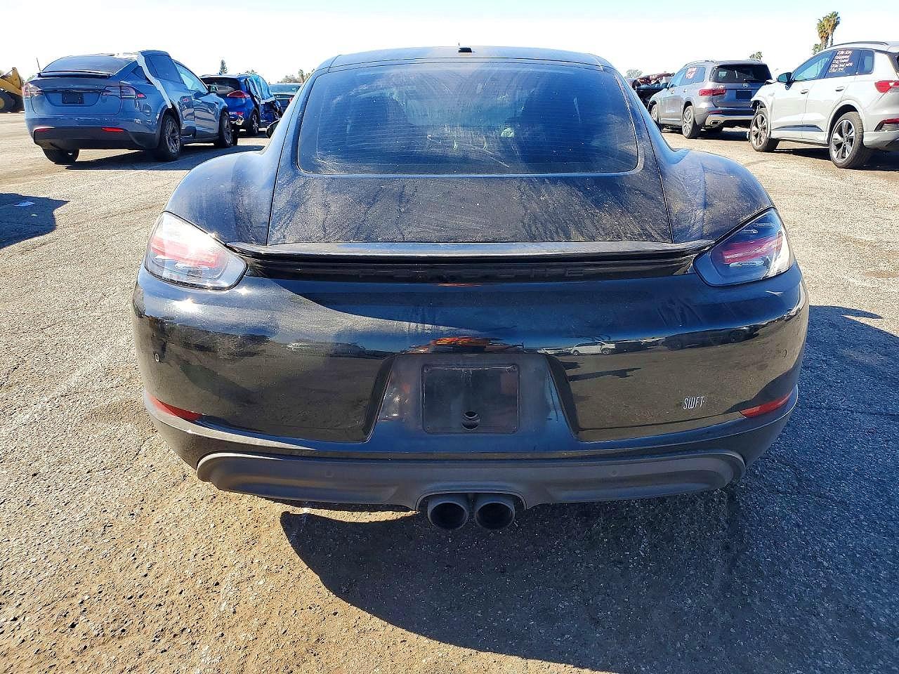 2018 PORSCHE CAYMAN photo 6