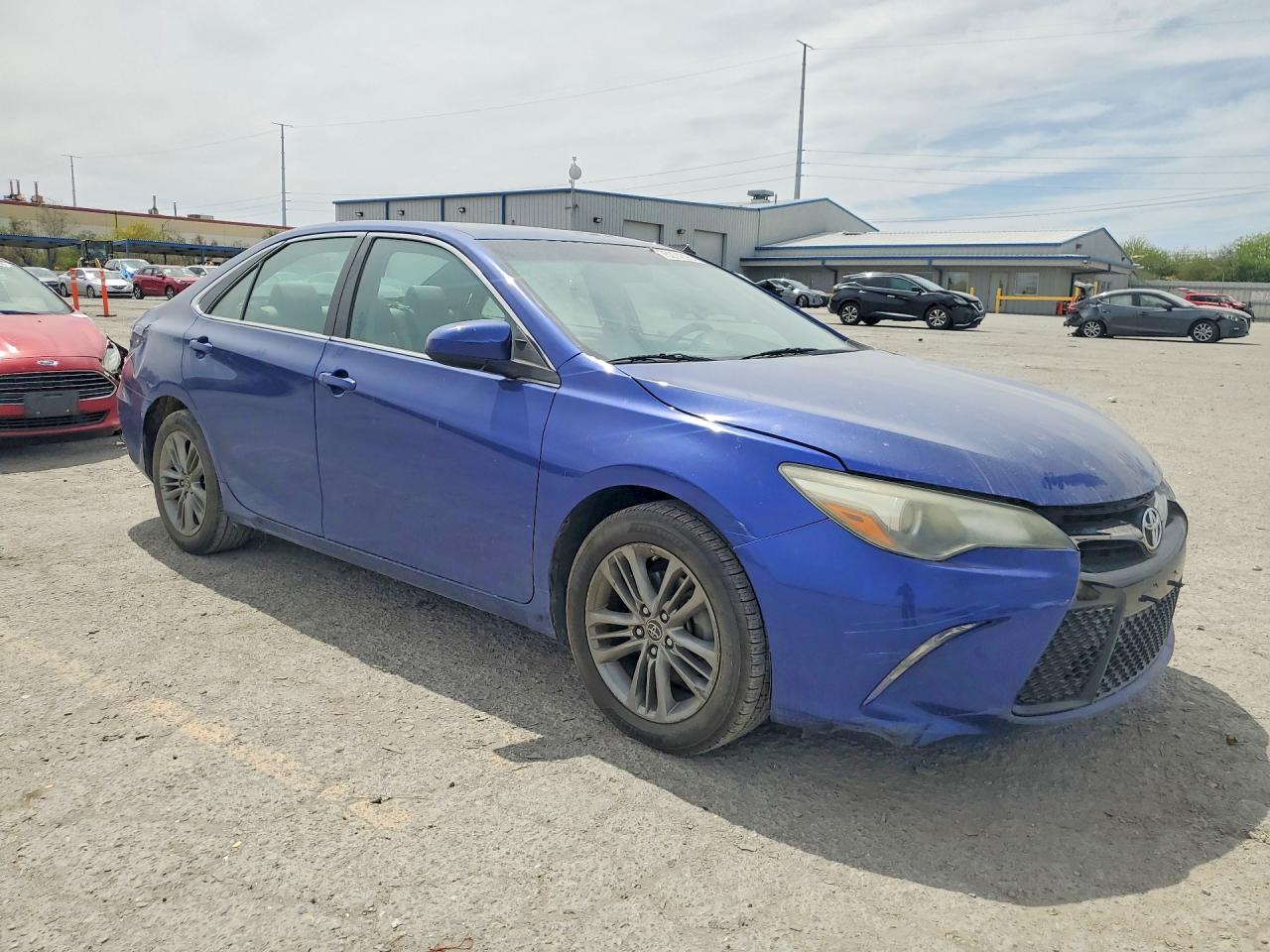 2016 TOYOTA CAMRY LE photo 7