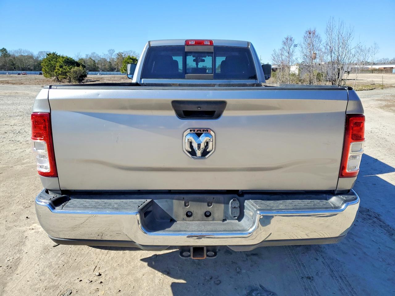 2019 RAM 3500 TRADESMAN photo 16