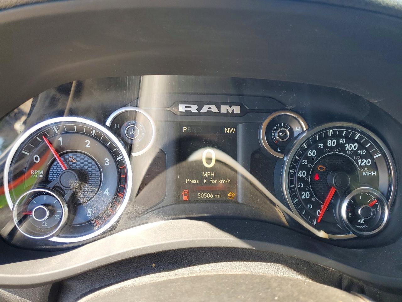 2019 RAM 3500 TRADESMAN photo 25