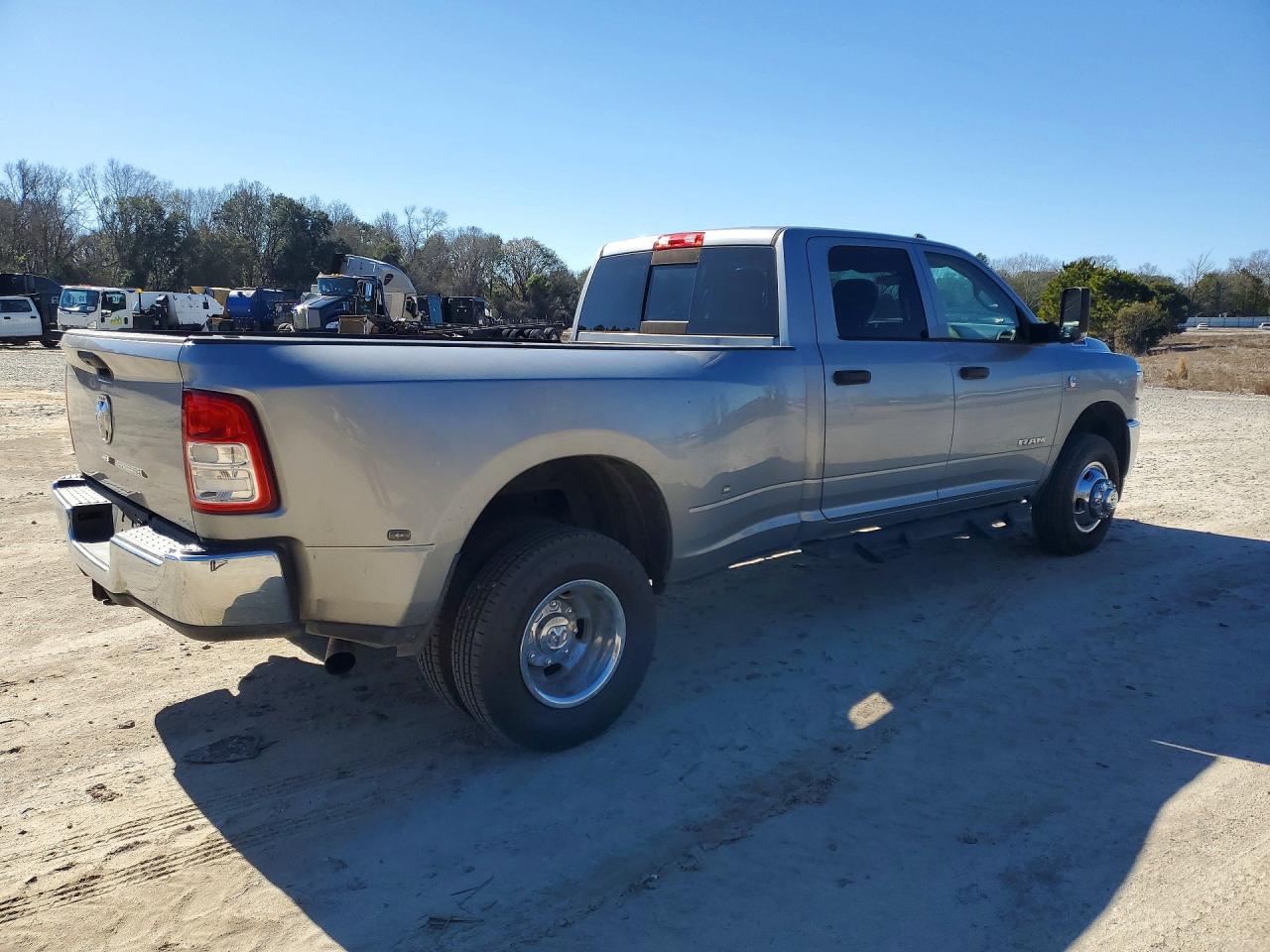 2019 RAM 3500 TRADESMAN photo 7