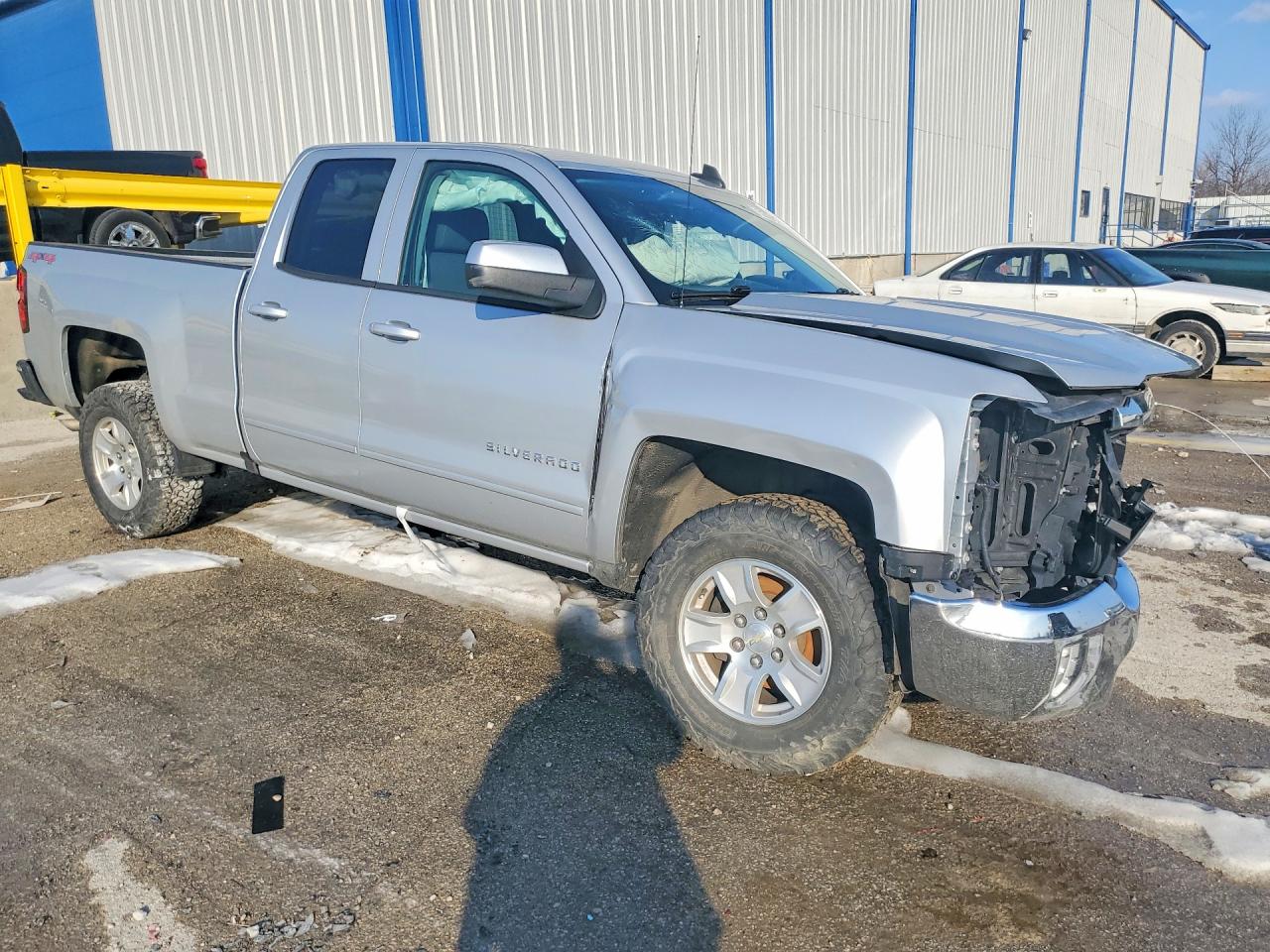2017 CHEVROLET SILVERADO K1500 LT photo 7