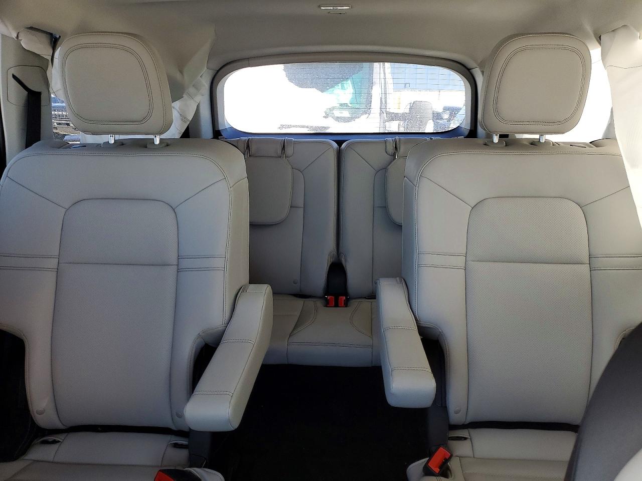 2025 LINCOLN AVIATOR photo 28