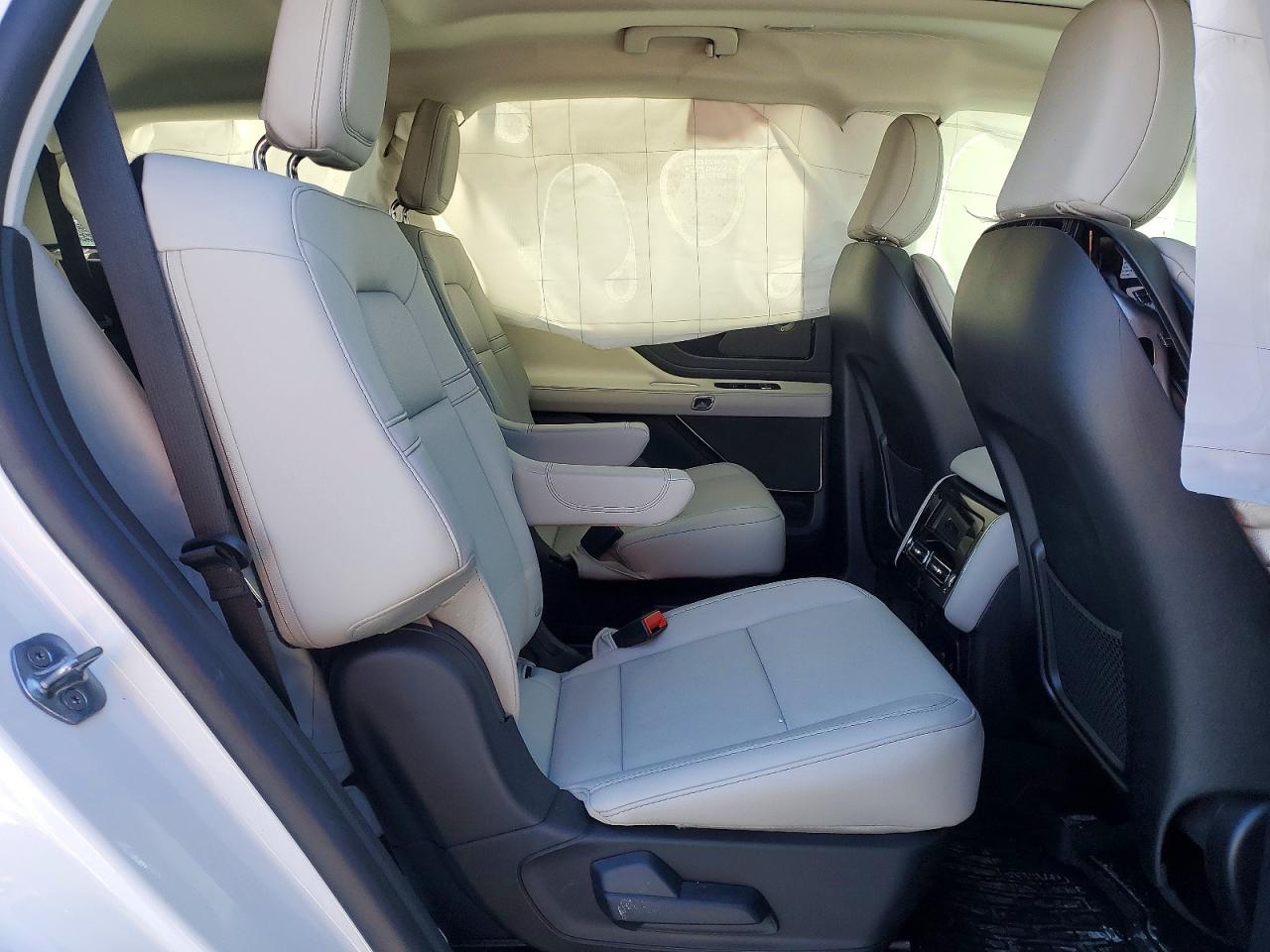 2025 LINCOLN AVIATOR photo 31