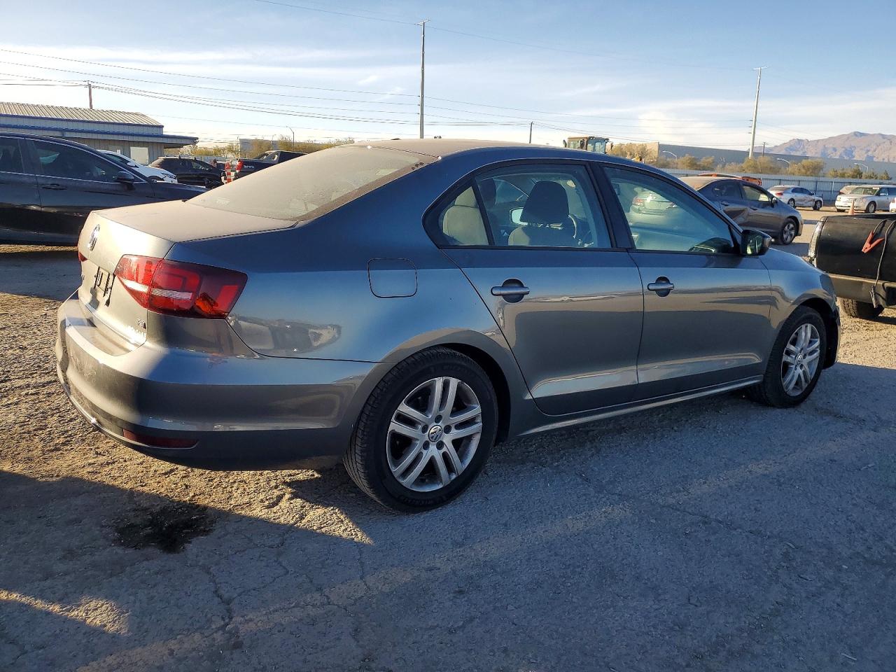 2018 VOLKSWAGEN JETTA S photo 5