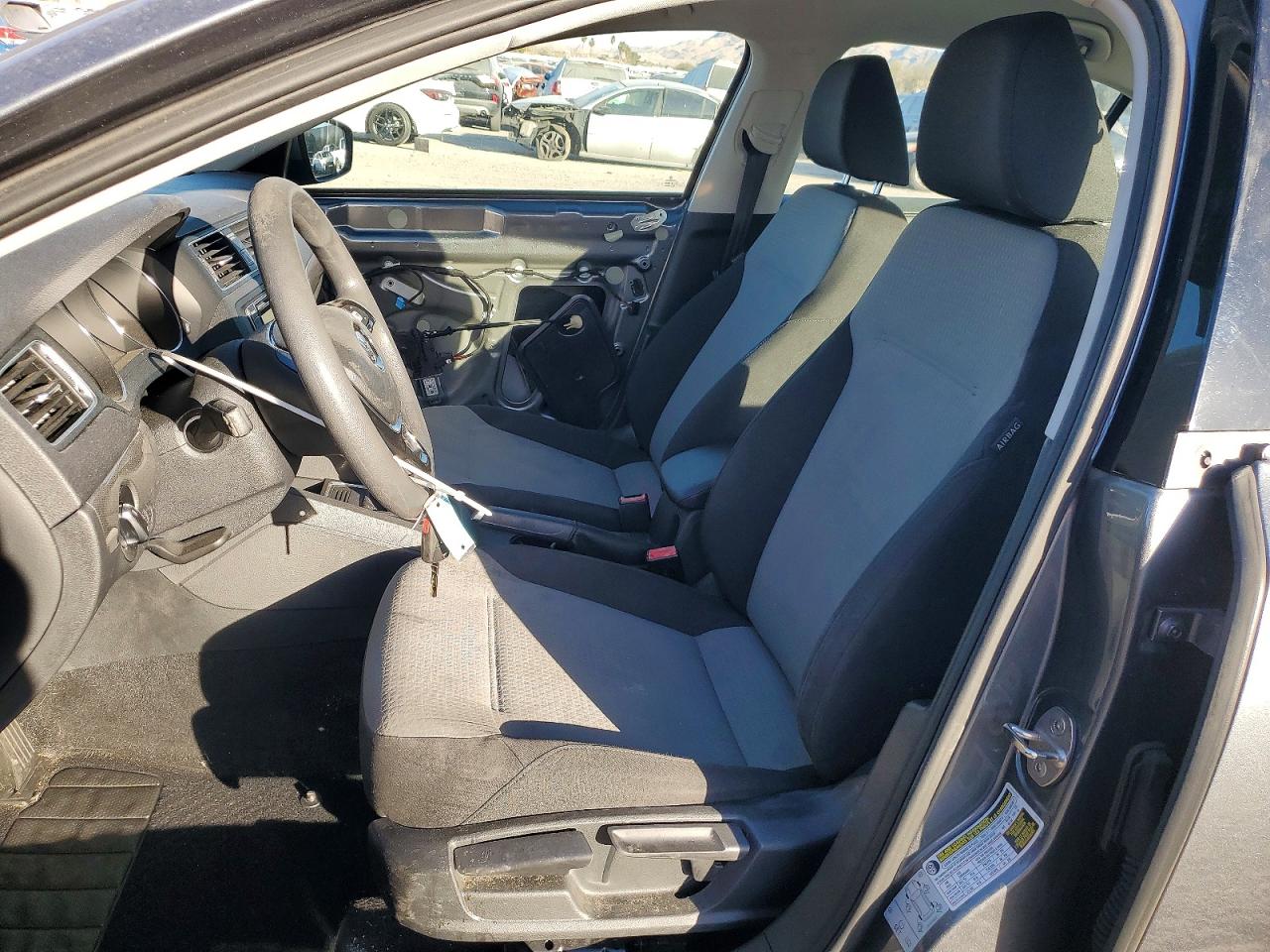 2018 VOLKSWAGEN JETTA S photo 13