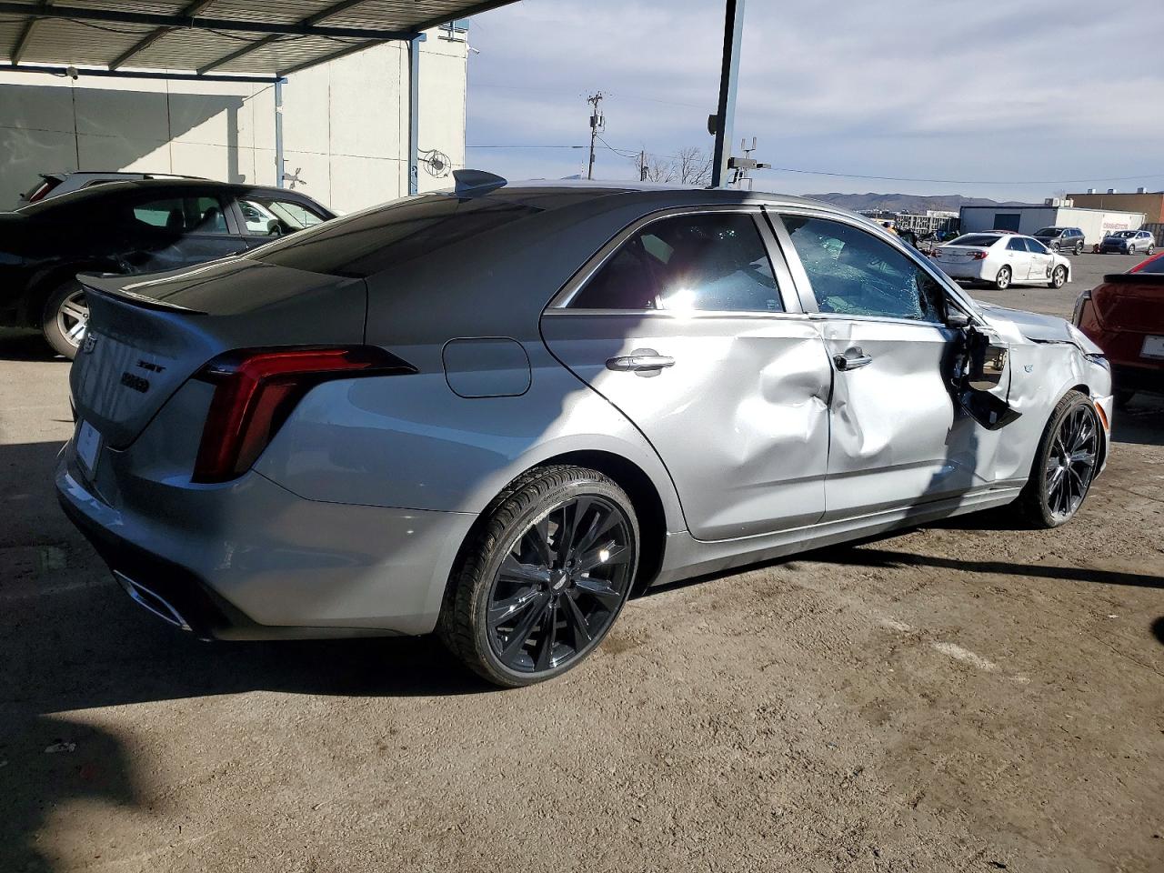 2025 CADILLAC CT4 PREMIUM LUXURY photo 3