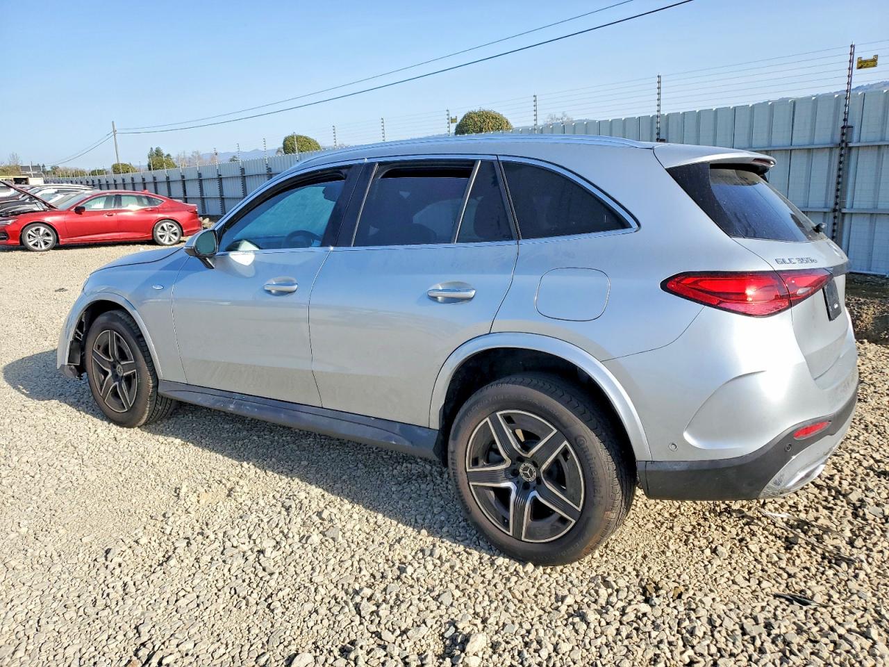 2025 MERCEDES-BENZ GLC 350E photo 4
