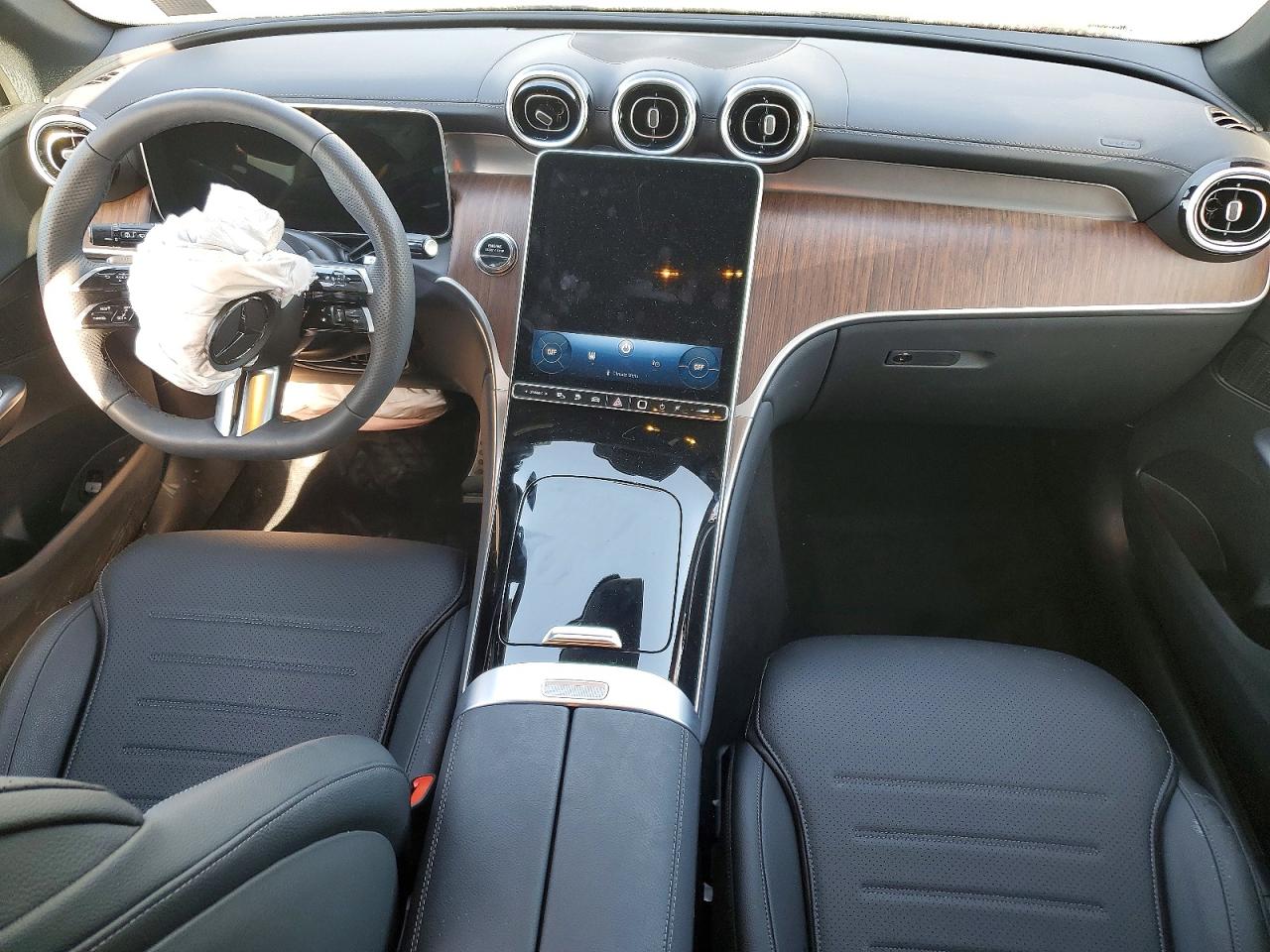 2025 MERCEDES-BENZ GLC 350E photo 22