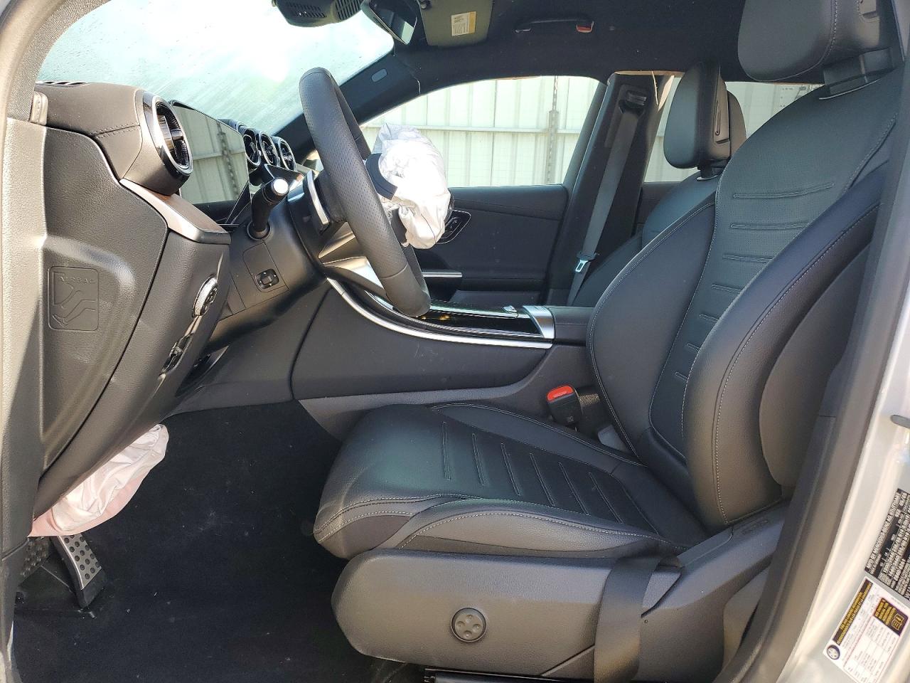 2025 MERCEDES-BENZ GLC 350E photo 19