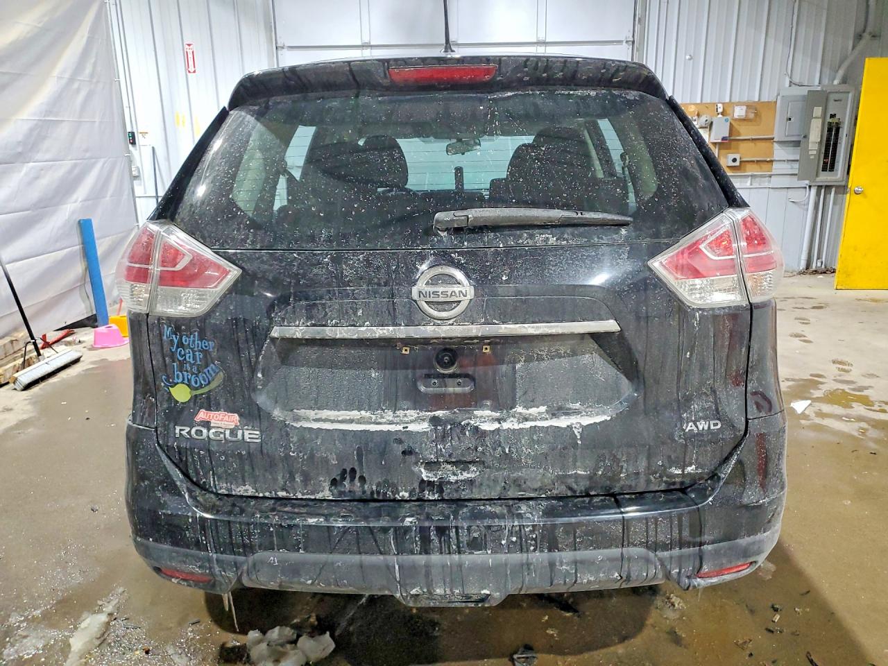 2016 NISSAN ROGUE S photo 11