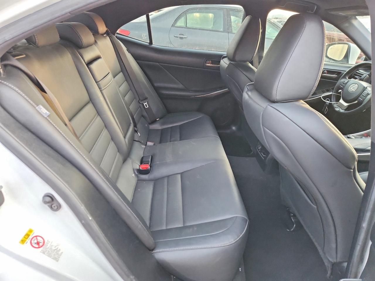 2018 LEXUS IS 300 photo 19