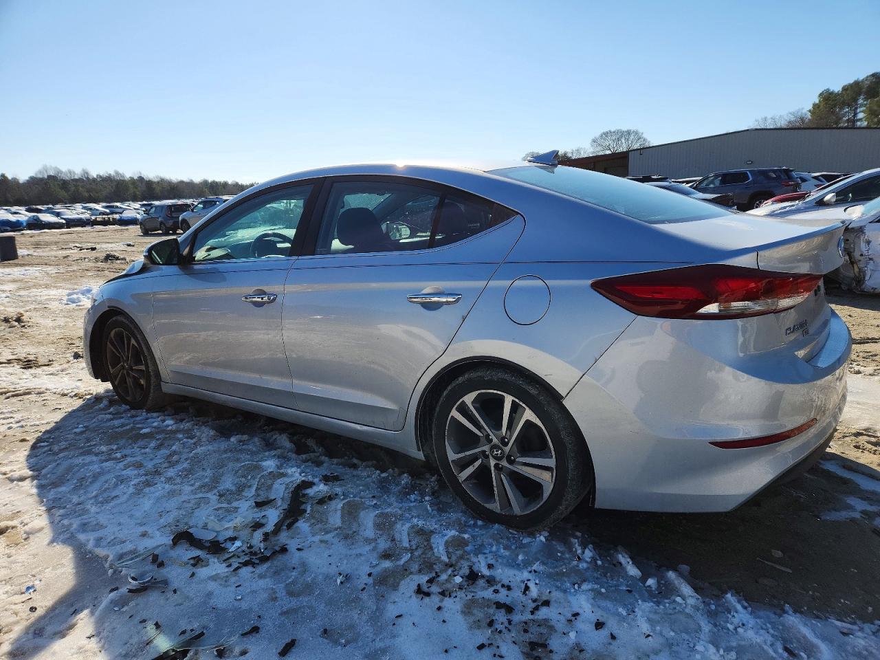 2017 HYUNDAI ELANTRA LIMITED photo 2