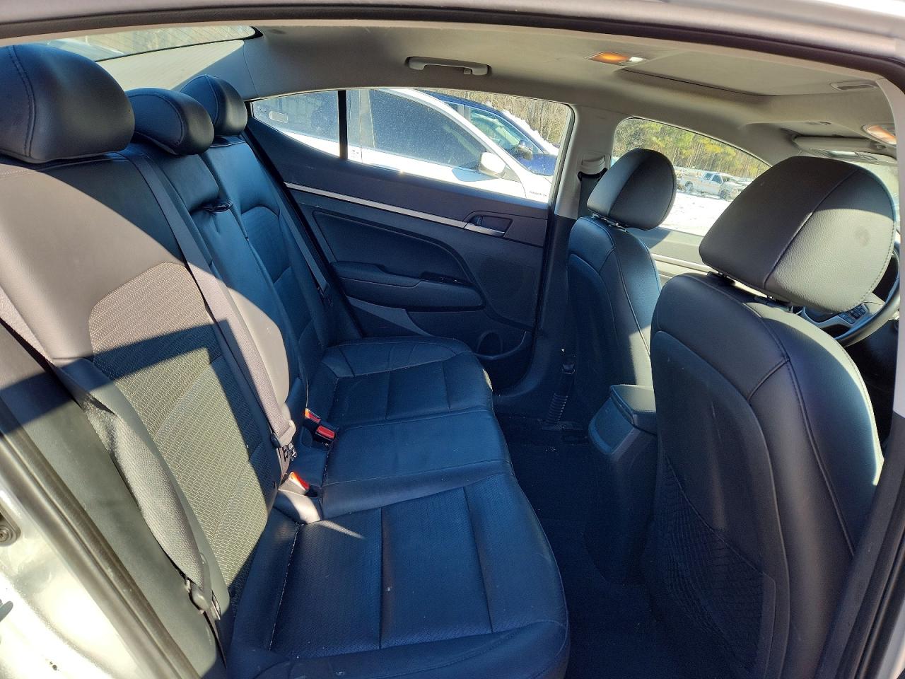 2017 HYUNDAI ELANTRA LIMITED photo 10