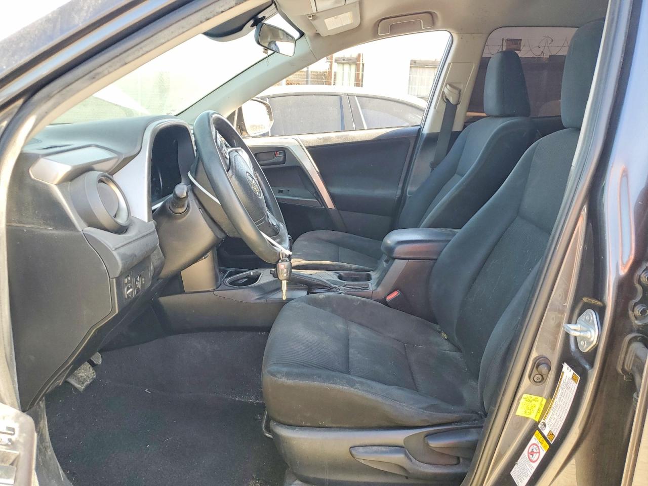 2017 TOYOTA RAV4 LE photo 7