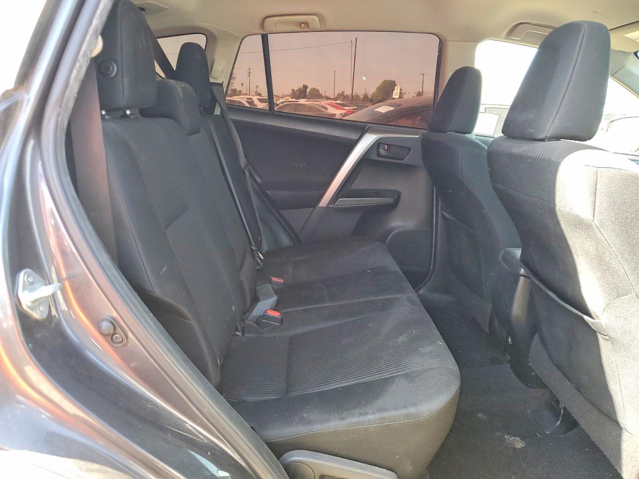 2017 TOYOTA RAV4 LE photo 11