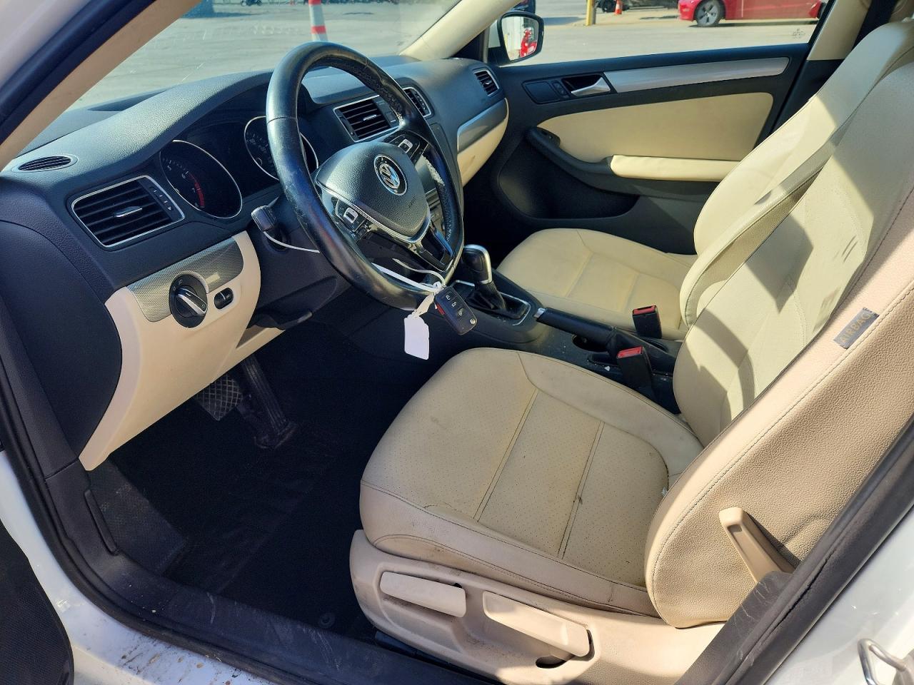 2017 VOLKSWAGEN JETTA SE photo 19