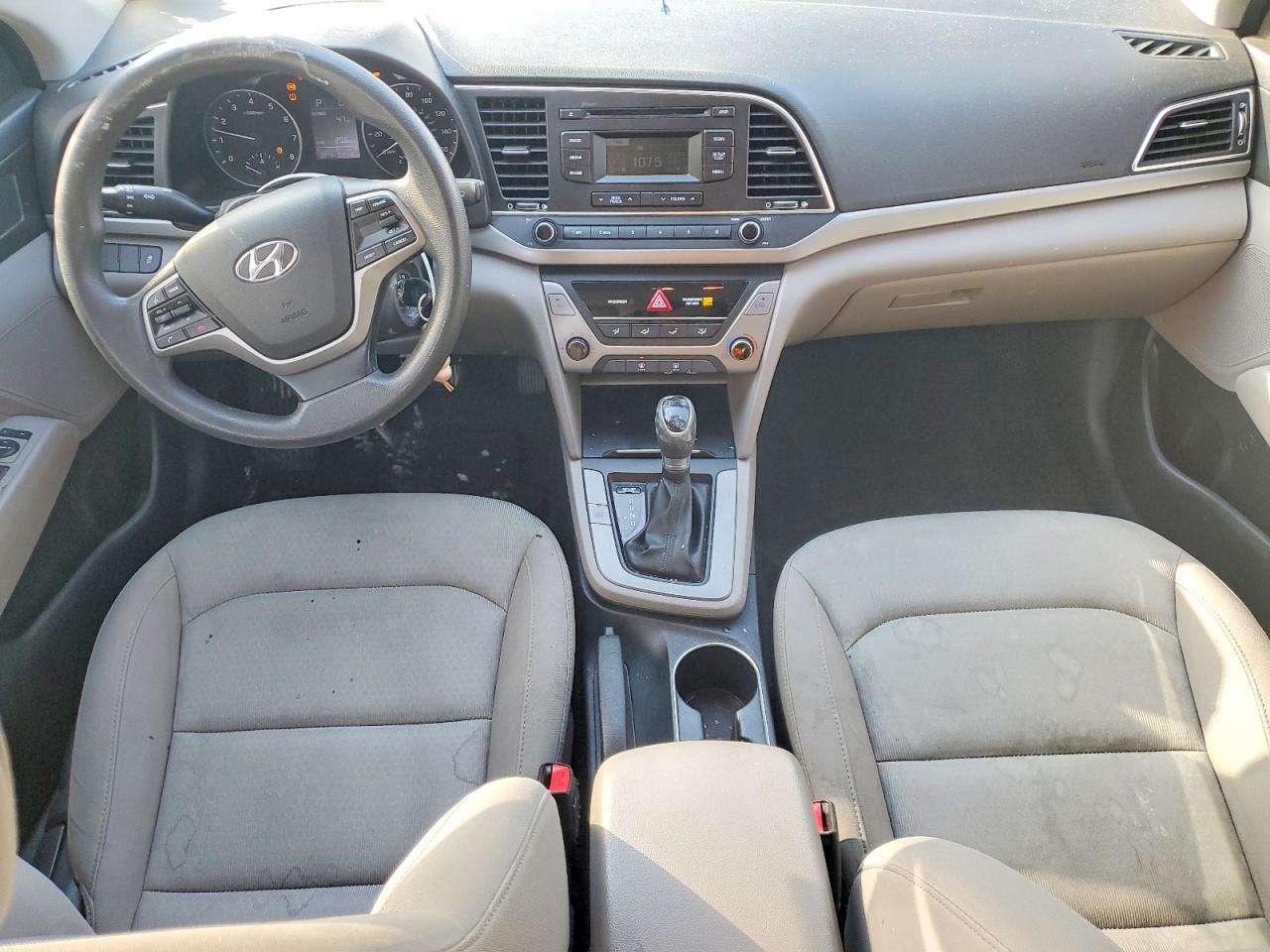 2018 HYUNDAI ELANTRA SE photo 15