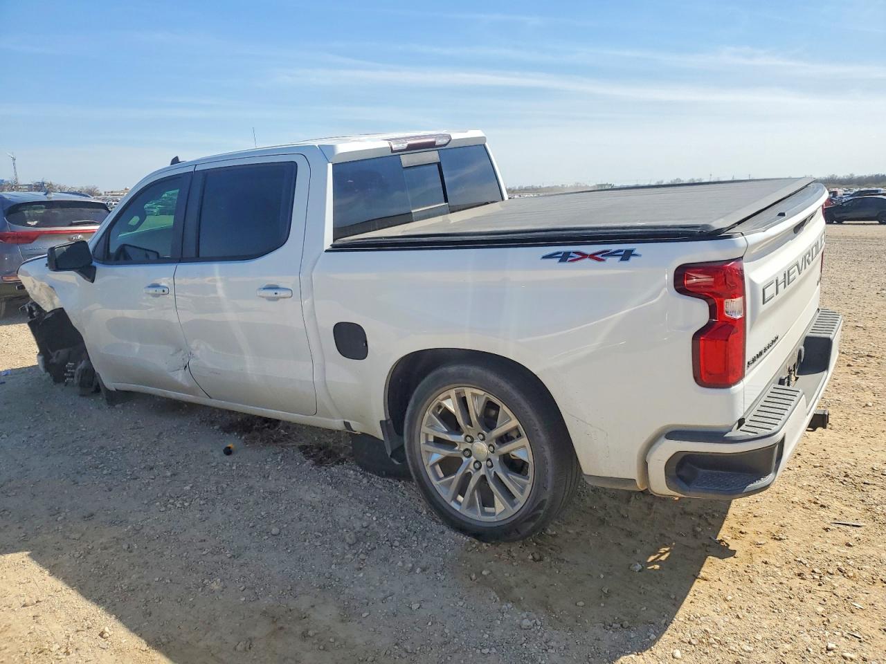 2019 CHEVROLET SILVERADO K1500 RST photo 4