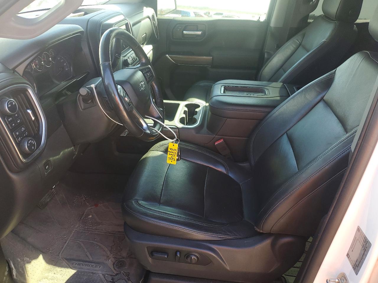 2019 CHEVROLET SILVERADO K1500 RST photo 19