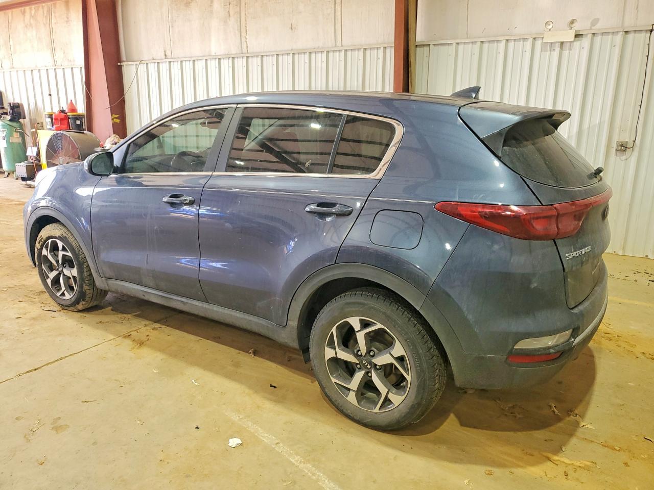 2020 KIA SPORTAGE LX photo 2