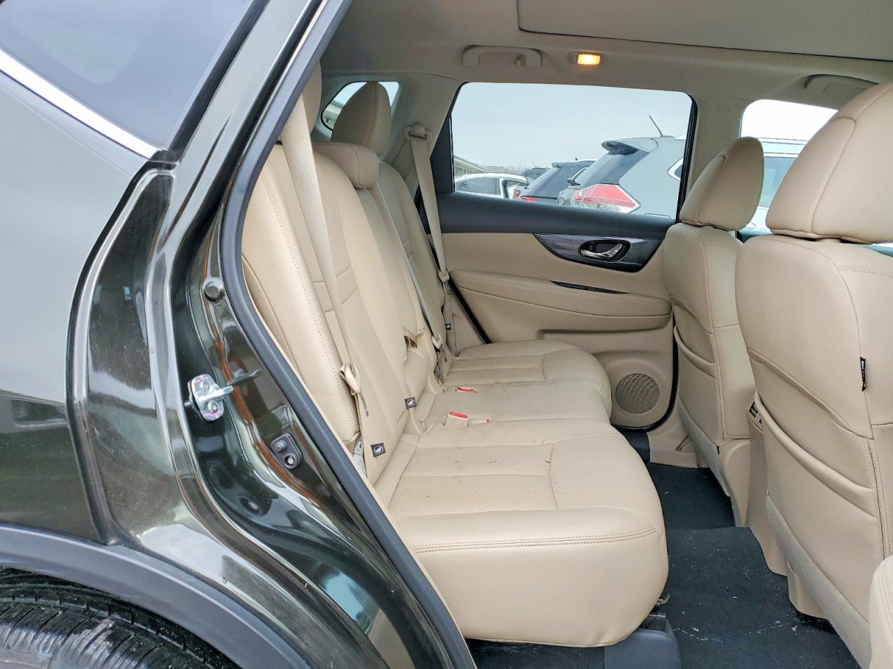 2016 NISSAN ROGUE S photo 11