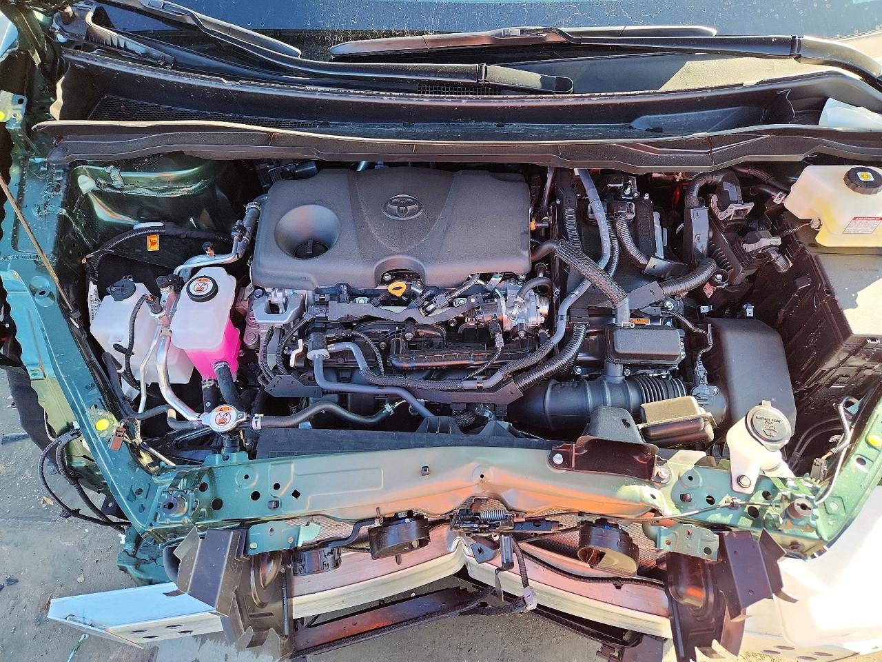 2025 TOYOTA SIENNA XLE 8-PASSENGER photo 12