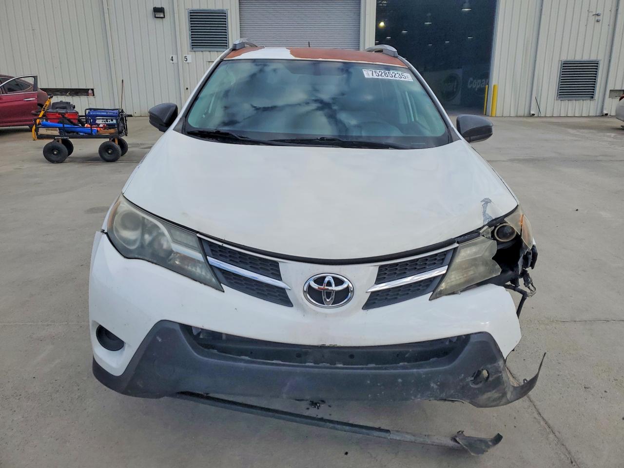 2014 TOYOTA RAV4 LE photo 9