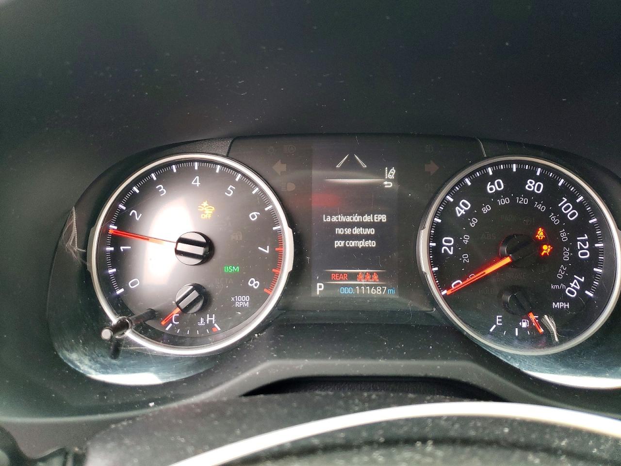 2019 TOYOTA RAV4 XLE photo 25