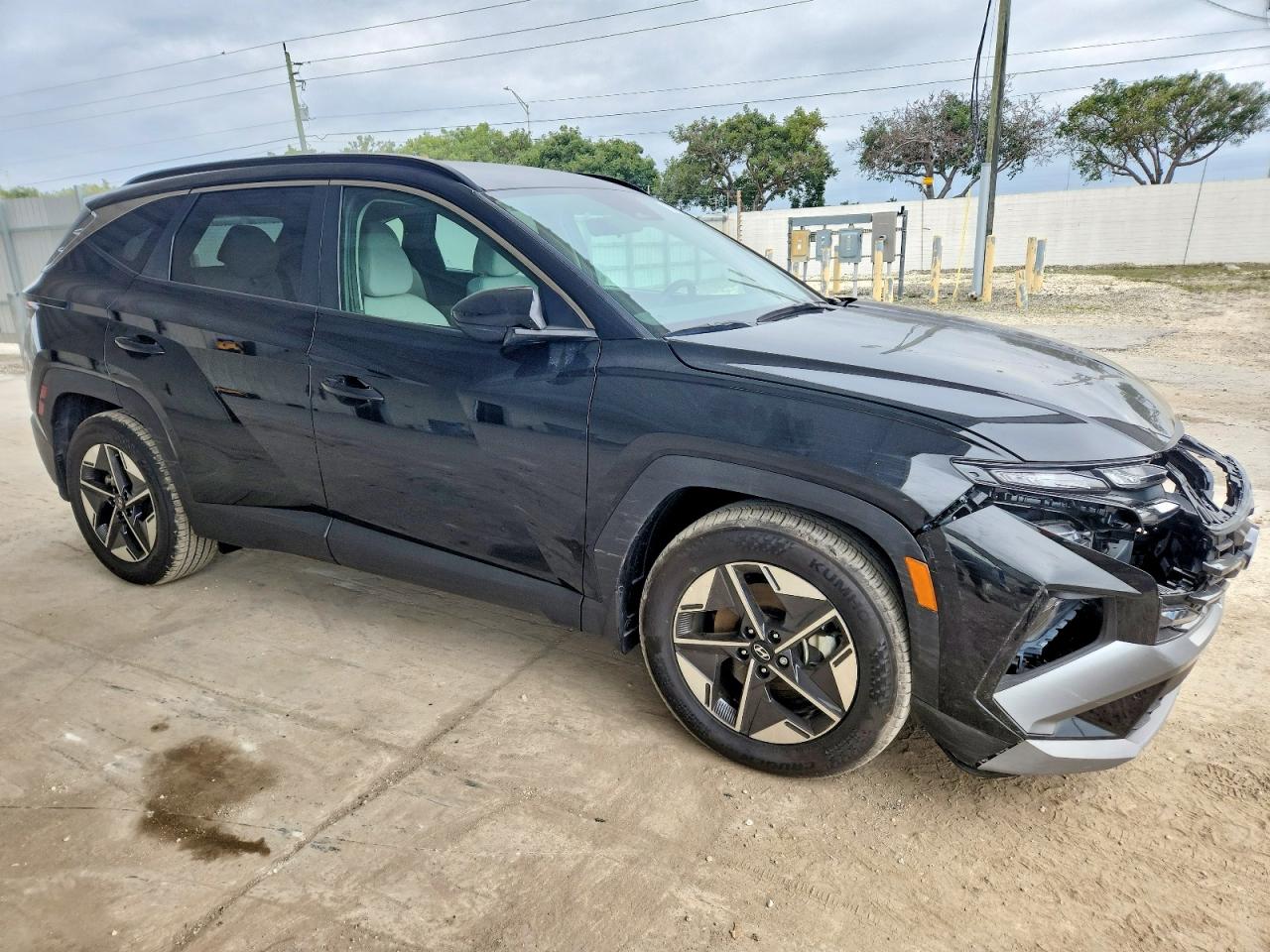 2025 HYUNDAI TUCSON SEL photo 4
