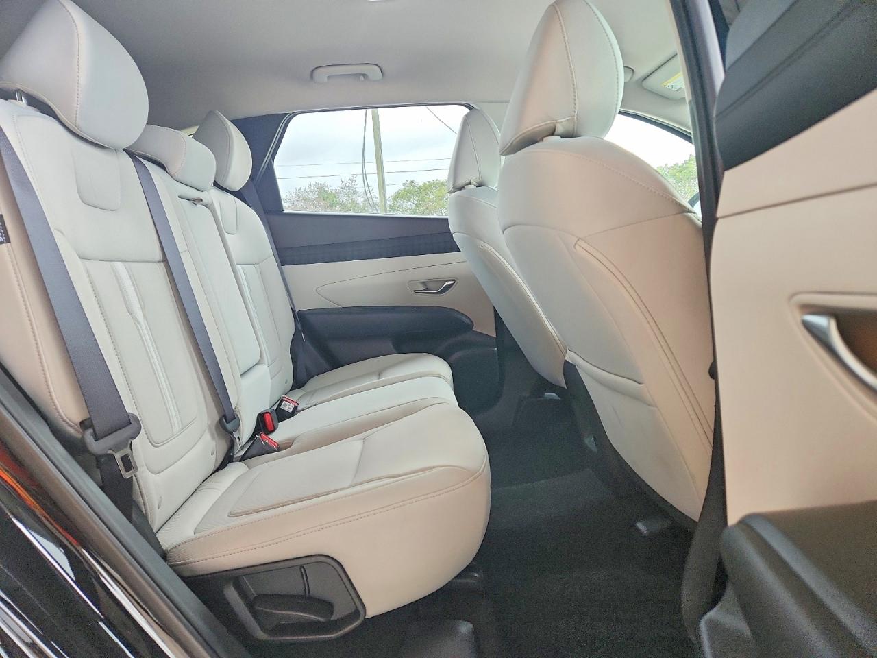 2025 HYUNDAI TUCSON SEL photo 11