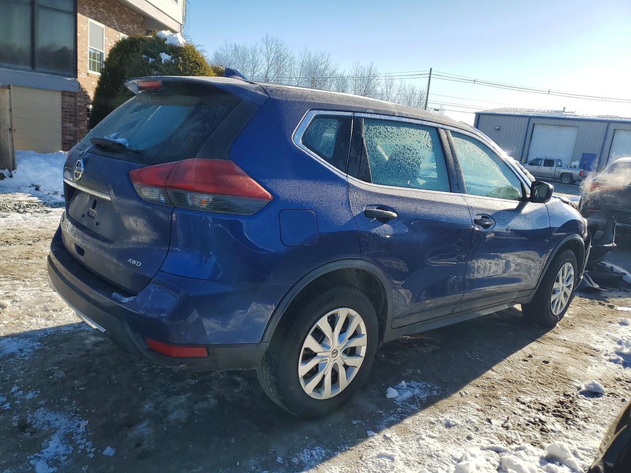 2018 NISSAN ROGUE S photo 5