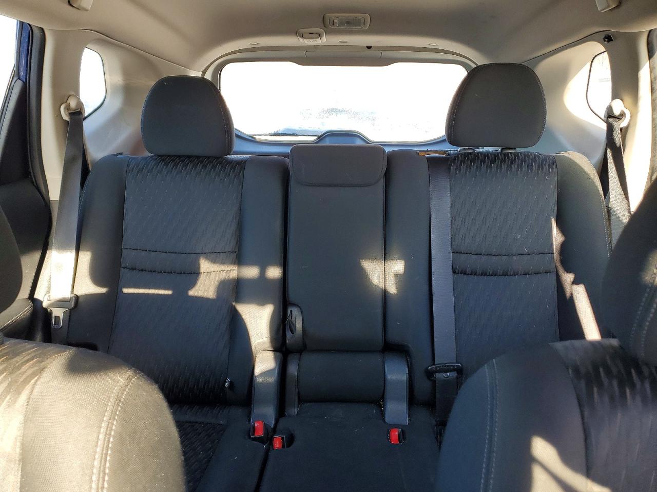 2018 NISSAN ROGUE S photo 19