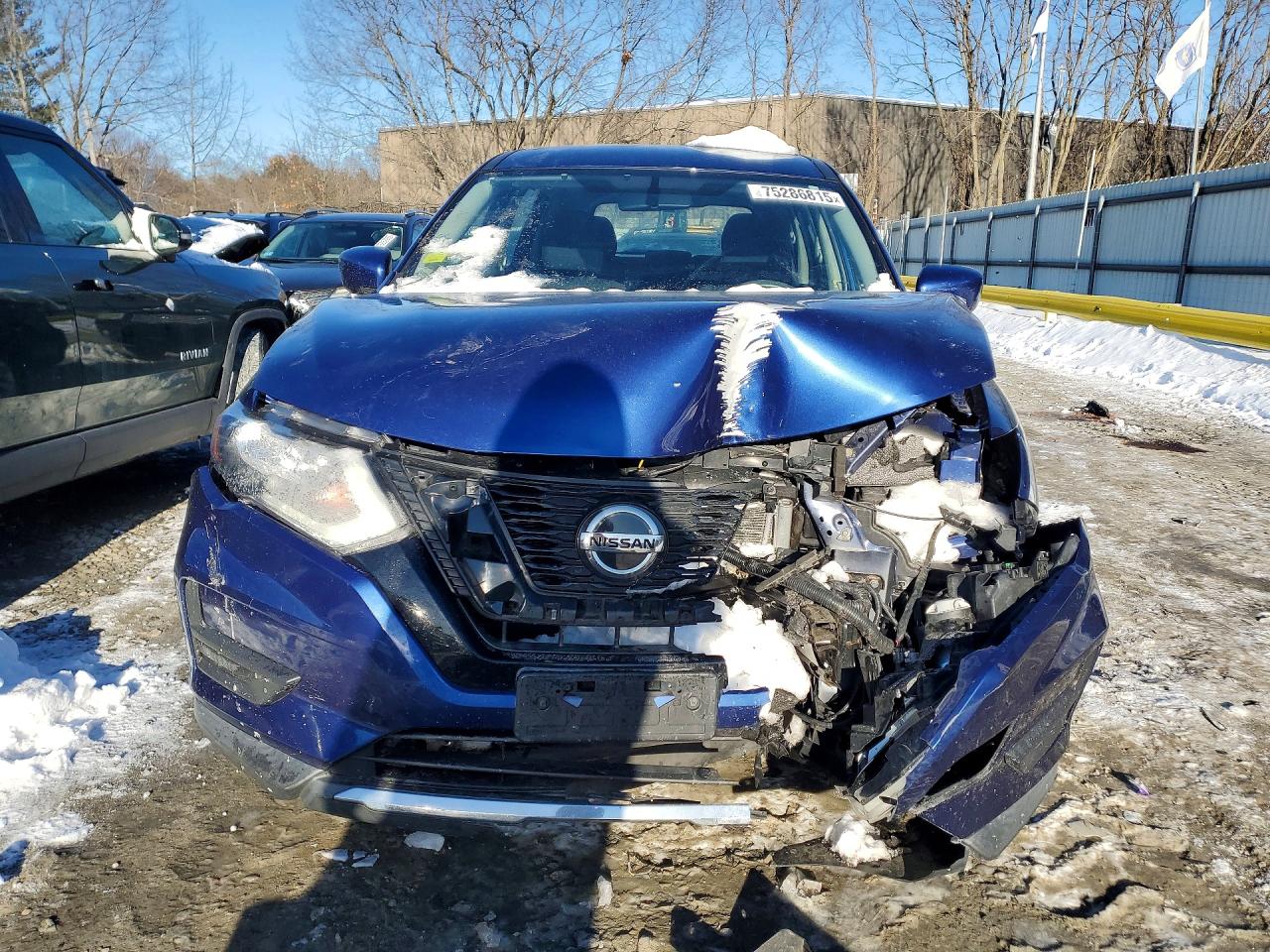 2018 NISSAN ROGUE S photo 9