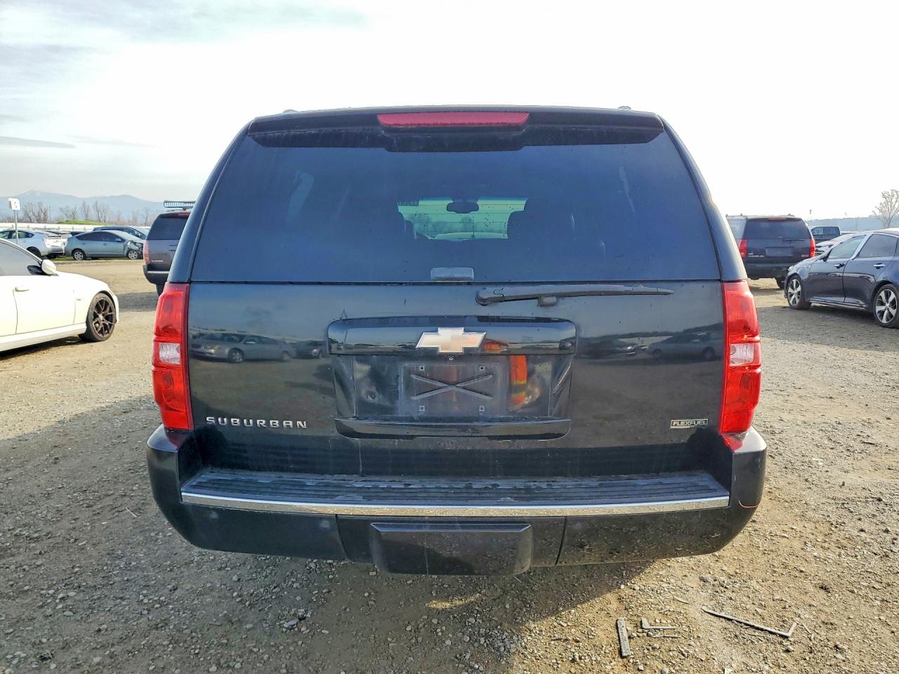 2011 CHEVROLET SUBURBAN K1500 LTZ photo 6