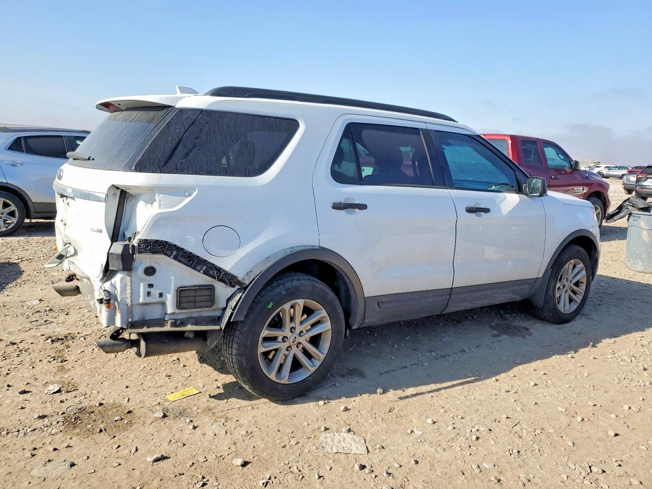 2016 FORD EXPLORER photo 3