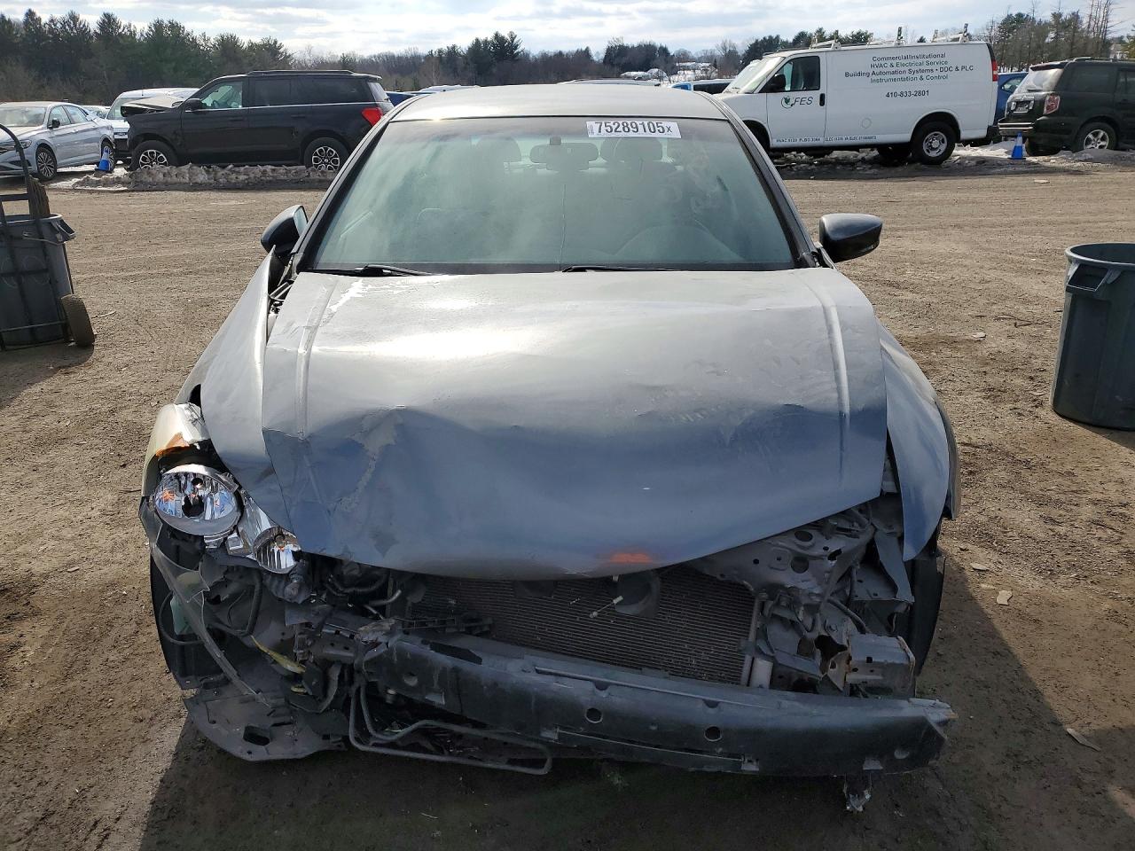 2012 HONDA ACCORD LX photo 5