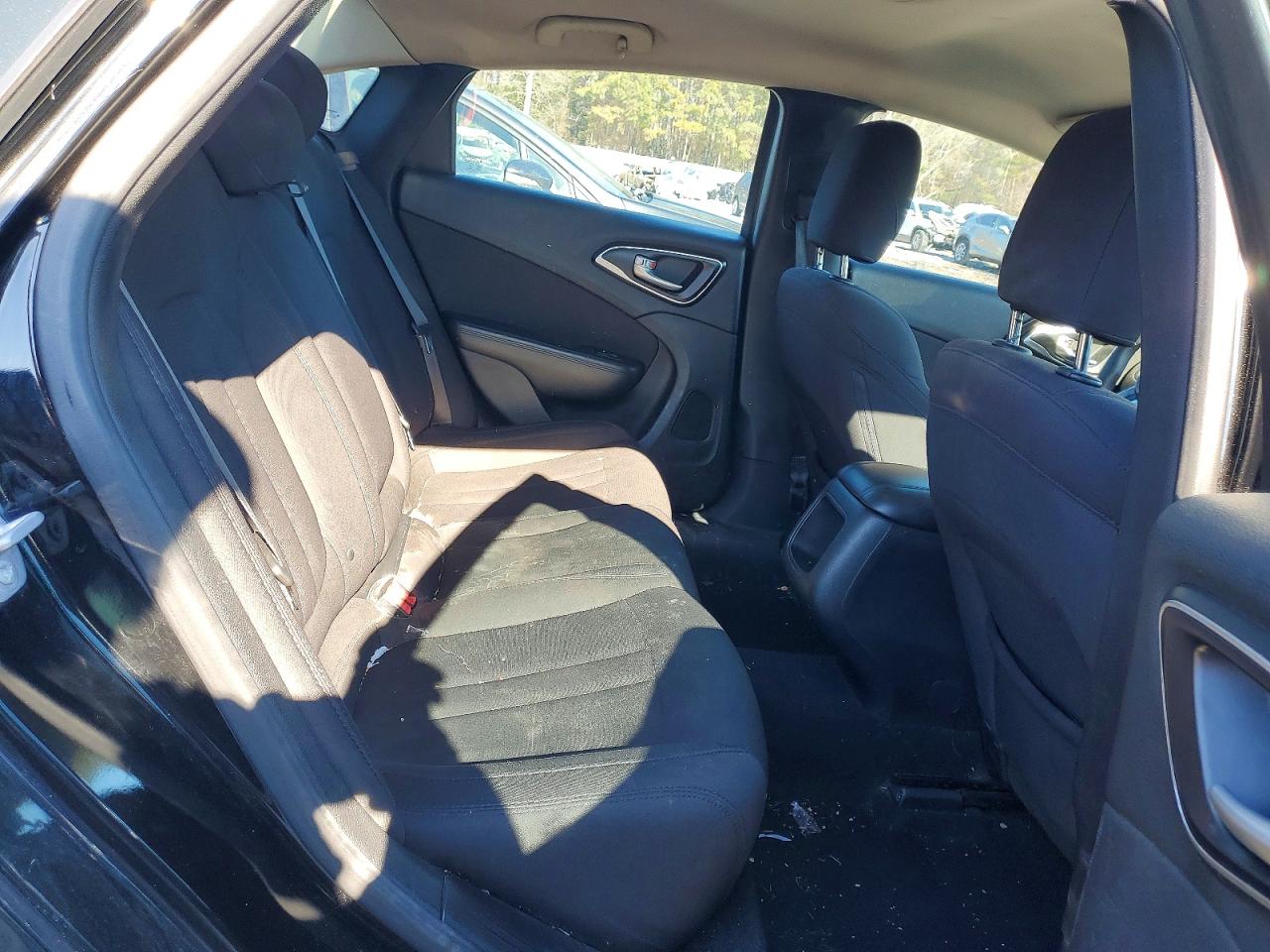 2015 CHRYSLER 200 LIMITED photo 19