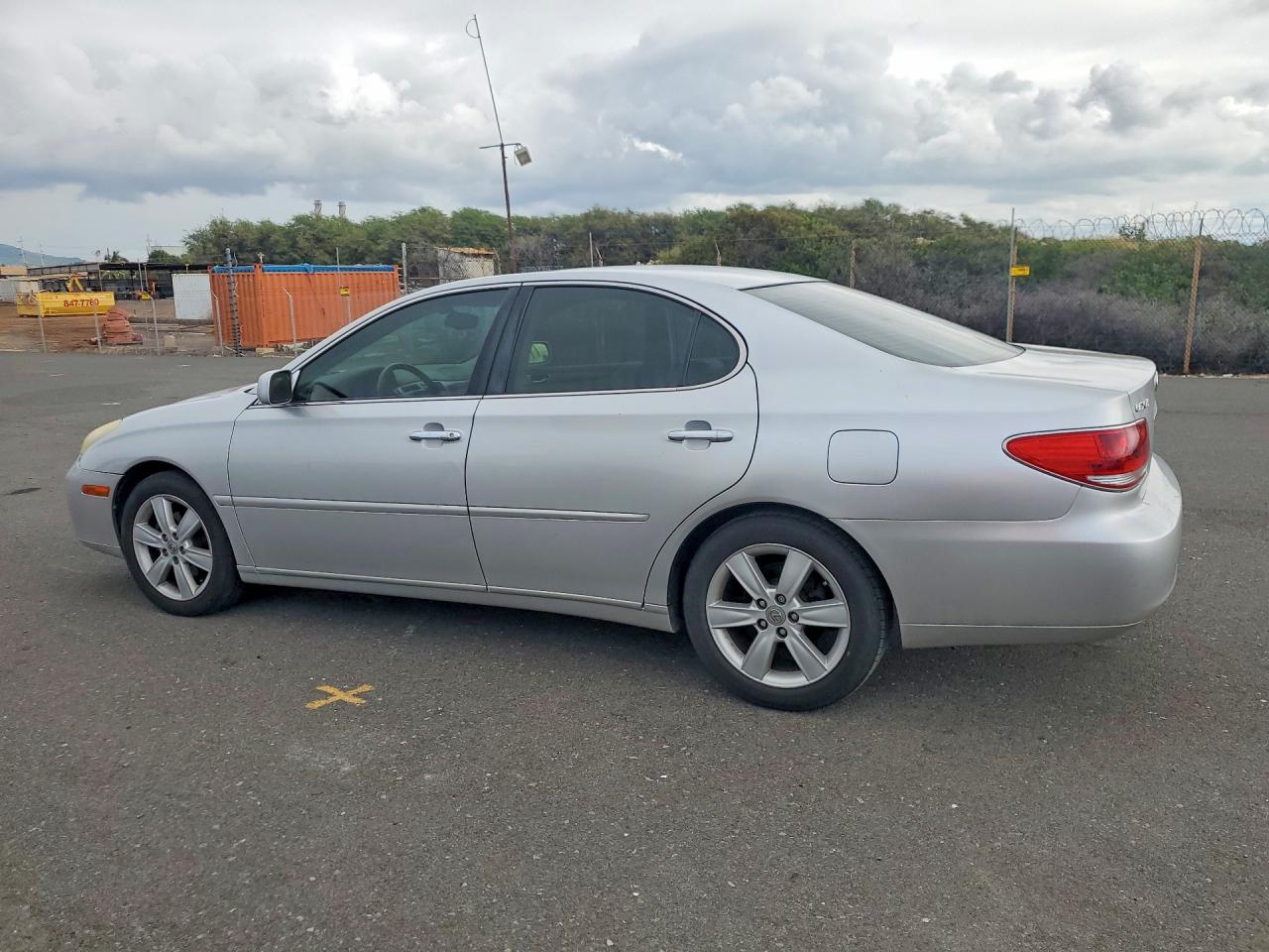 2005 LEXUS ES 330 photo 2