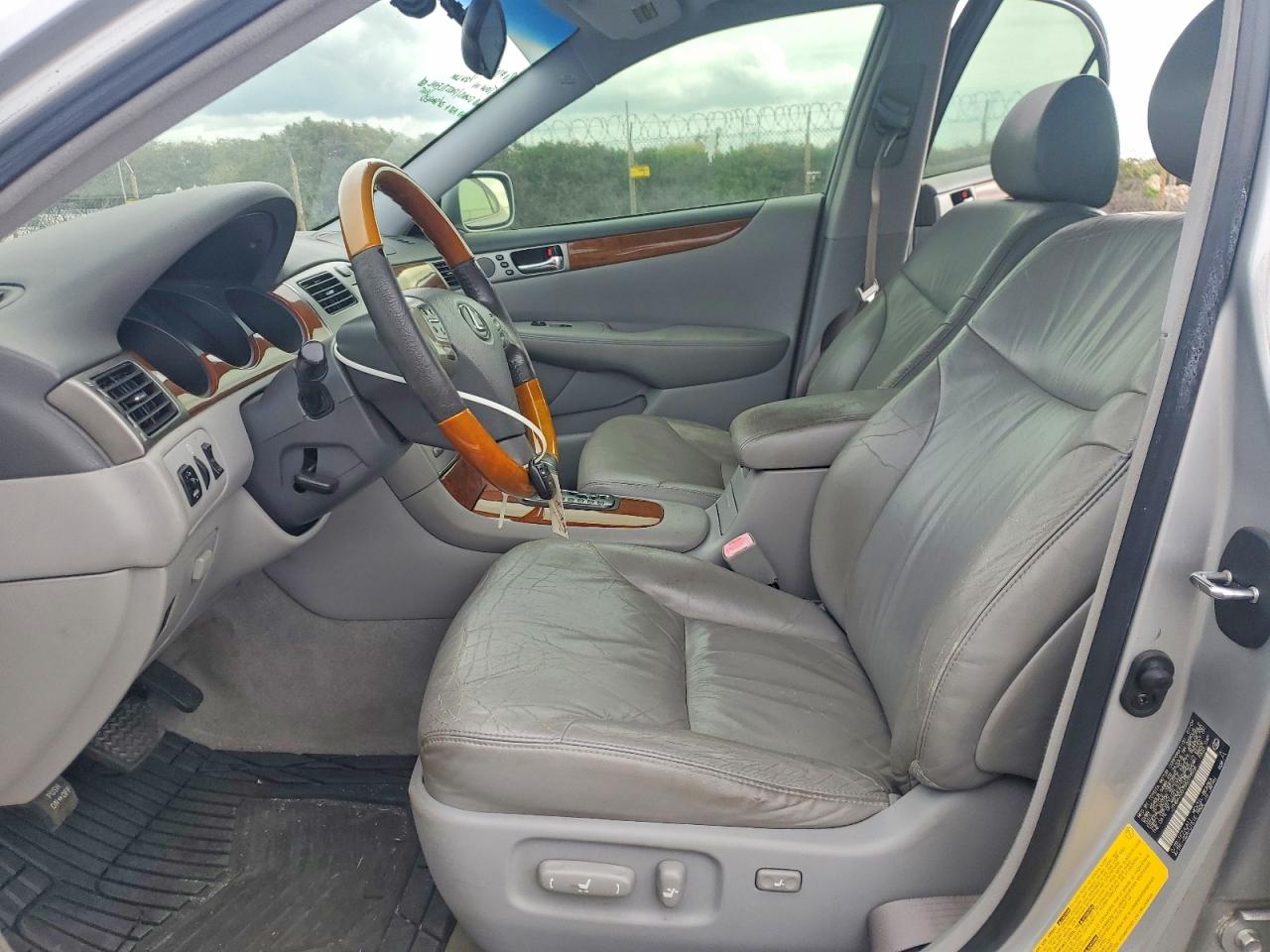 2005 LEXUS ES 330 photo 7