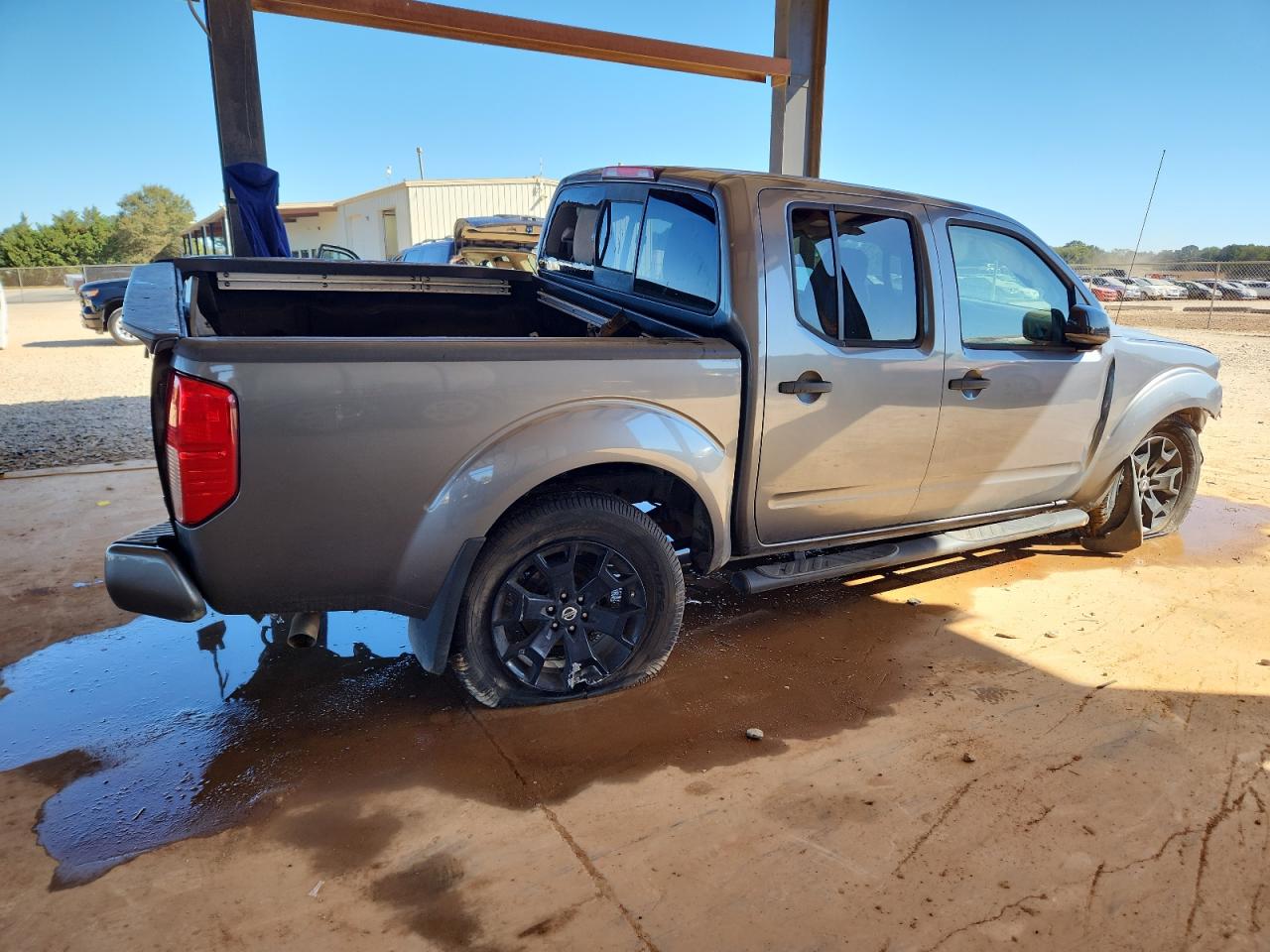 2018 NISSAN FRONTIER S photo 7