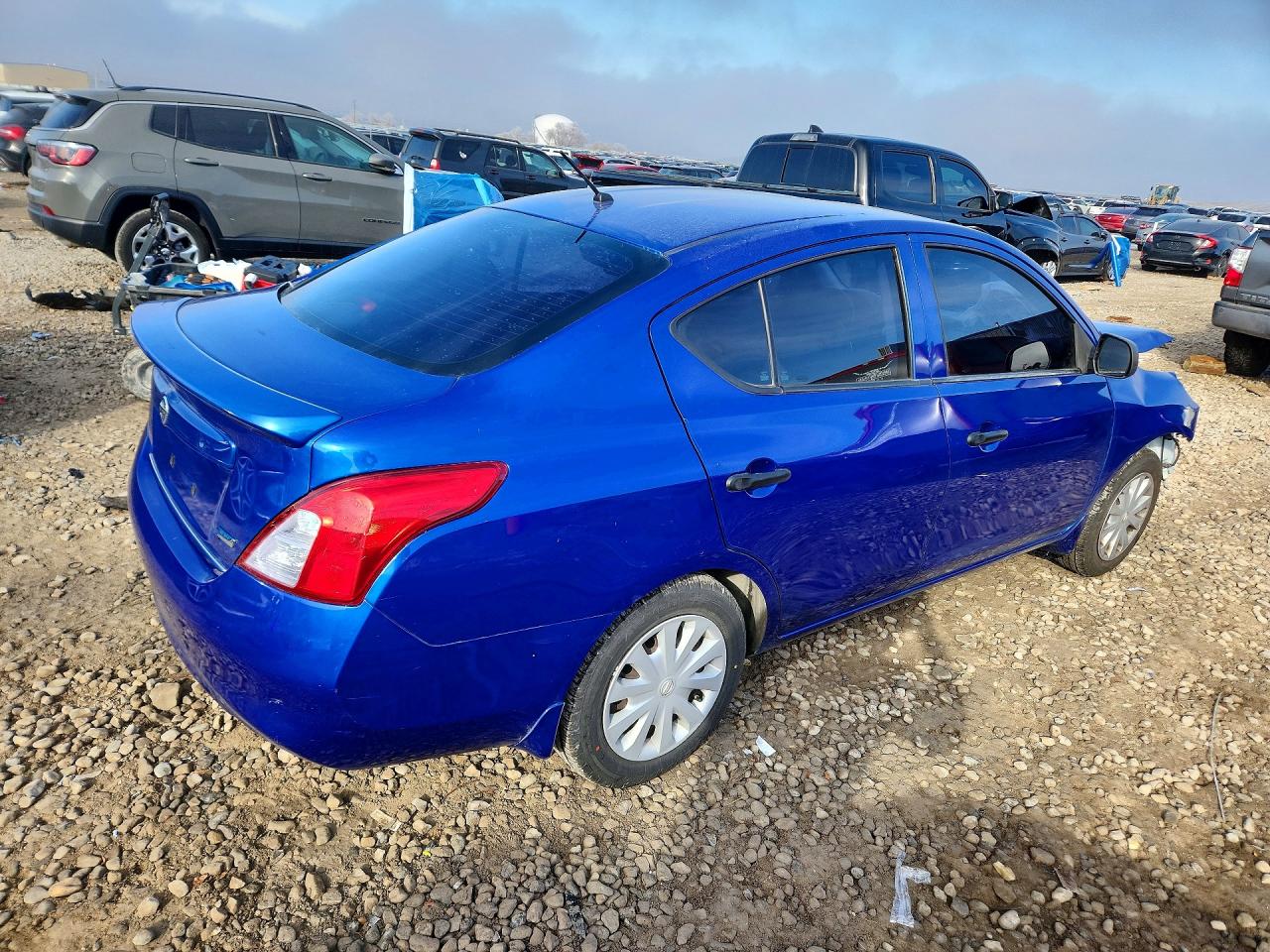 2012 NISSAN VERSA 1.6 S photo 3