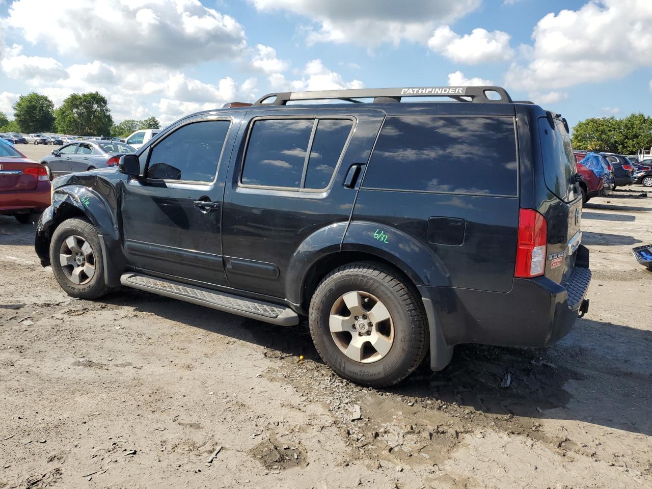 2006 NISSAN PATHFINDER LE photo 2