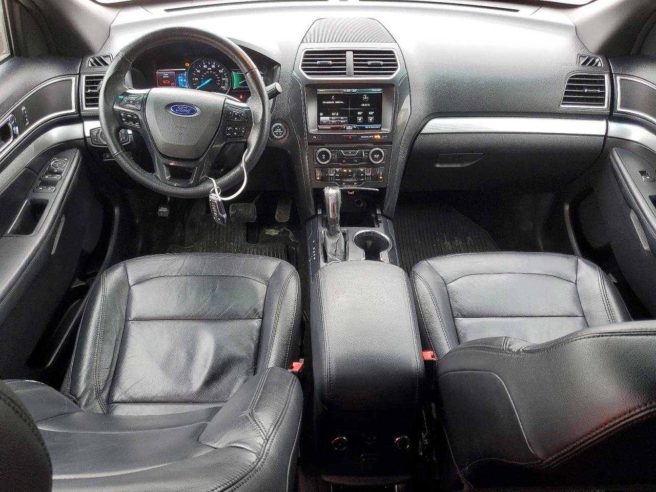 2016 FORD EXPLORER XLT photo 8
