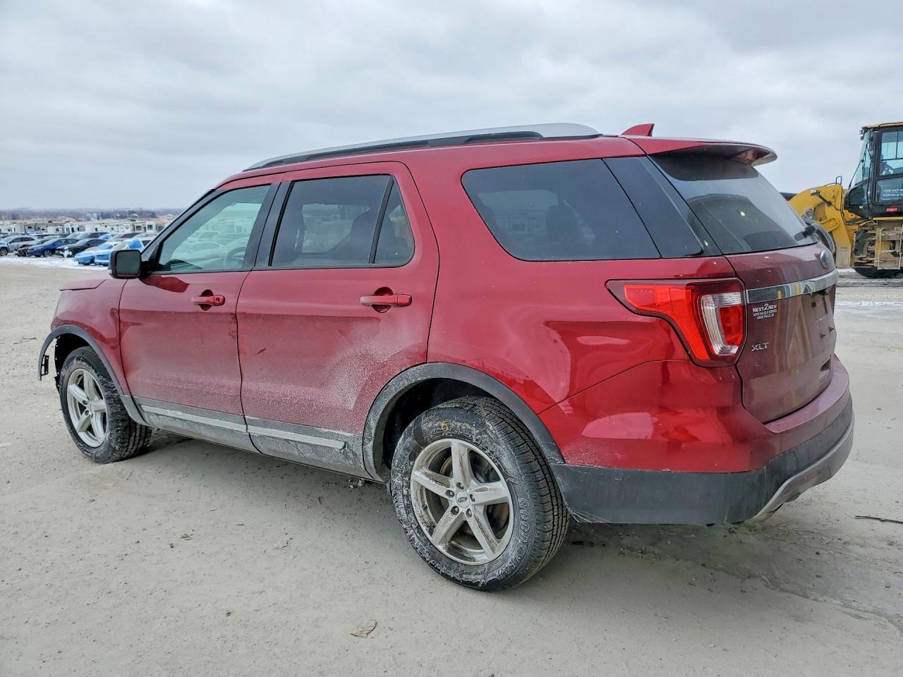 2016 FORD EXPLORER XLT photo 2